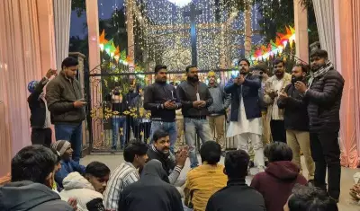 Bareilly: Bajrang Dal Protests Outside Church Over Christmas Event Skits