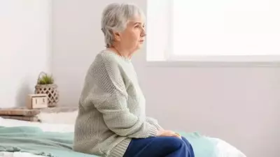 Dementia Warning Signs: 5 Early Symptoms That Aren't Memory Loss