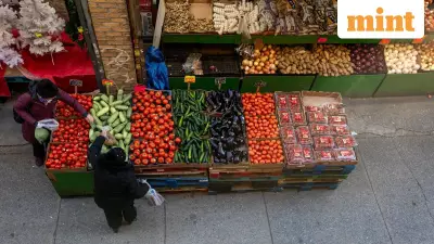 US Economy Set for 2026 Boost: Tax Cuts, Fed Policy & Tariff Refunds