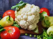 6 Superfoods to Fight Air Pollution Damage, Boost Immunity: Expert Reveals