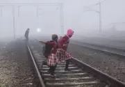 Dense Fog Disrupts Delhi-Patna Rail Route for 2nd Day, Trains Delayed by Hours