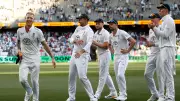 England Make One Change for 2nd Ashes Test in Brisbane Day-Night Clash