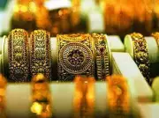 Gold Prices Dip: MCX Slips to Rs 1.30 Lakh, Global Rates Fall Amid Profit Booking