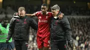 Liverpool's 2-1 win over Tottenham marred by Alexander Isak knee injury