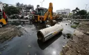 Medavakkam's Health Crisis: 6-Year Incomplete Drain Project Leaves Sewage Stagnant