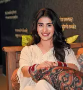 Poet Nayab Midha on AI, Authentic Art & Redefining Wedding Rituals in Kolkata