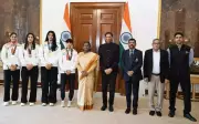 President Murmu Meets Boxing Champions, Hails Future of Indian Boxing