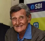 Salim Durani's Ex-Wife, 84, Found Abandoned at Belapur Station