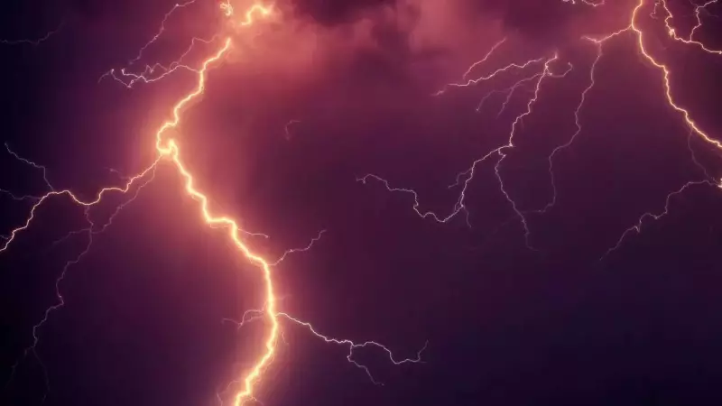 10 Lightning Myths Debunked: Why Your Safety Beliefs Could Be Wrong