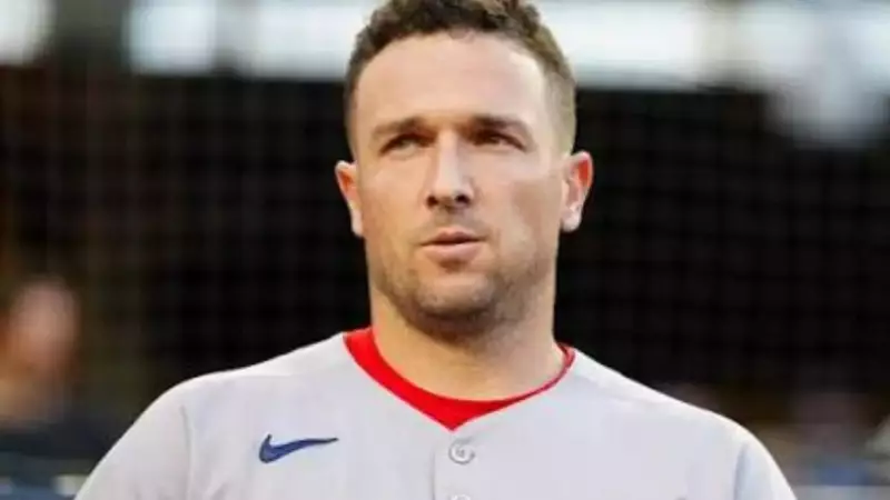 Alex Bregman Free Agency 2026: Red Sox, Cubs Lead Race for Star 3B