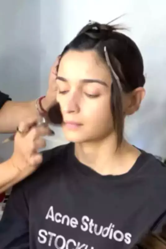 Alia Bhatt Shares Behind-the-Scenes Chaos of Photoshoot & Announces New Film Project