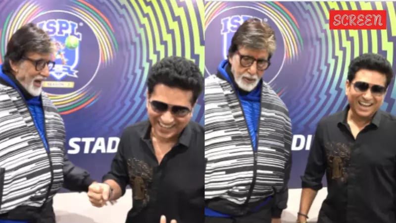 Amitabh Bachchan and Sachin Tendulkar Play Finger Cricket, Share Trophy in Viral Video