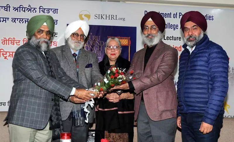 Amritsar Scholars Decode the Literary Legacy of Guru Gobind Singh