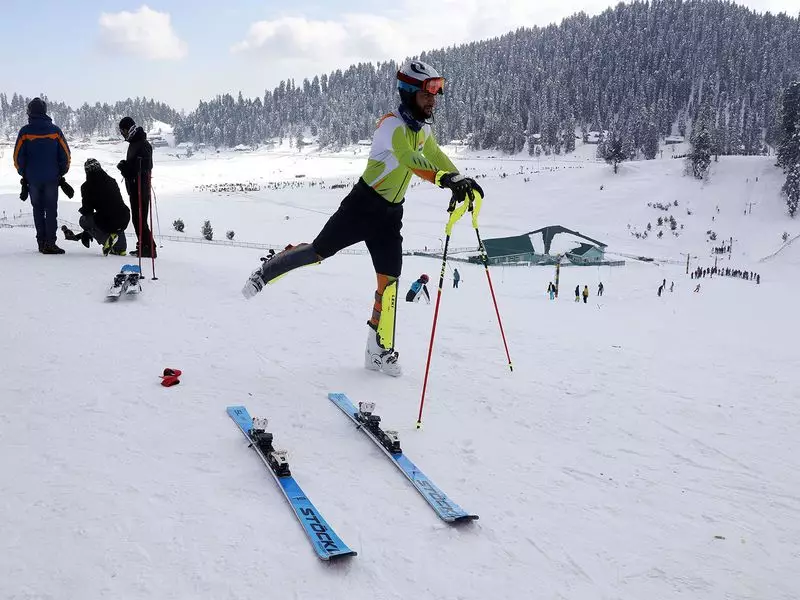 Arif Khan Secures India's 2026 Winter Olympics Spot in Slalom Skiing