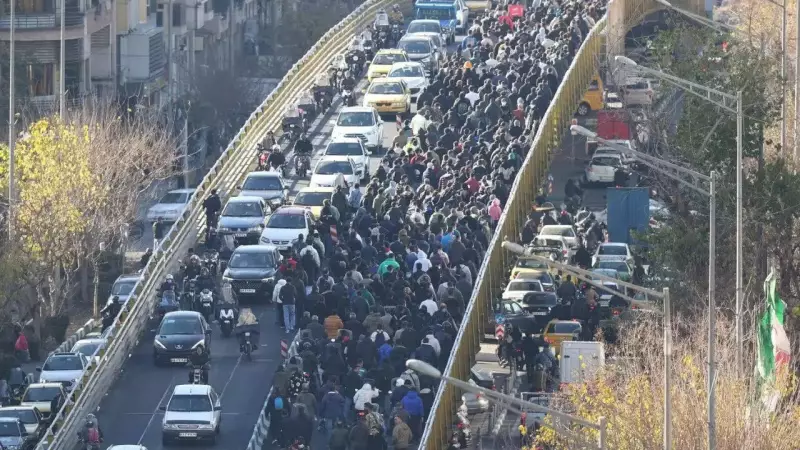 Australia Urges Citizens to Leave Iran Amid Volatile Protests, 27 Dead