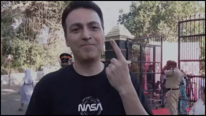 Ayaz Khan Votes for Mumbai's Future: Demands Better Roads, Clean Air, and Healthcare