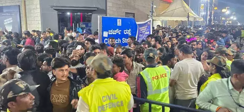 Bengaluru Sees Peaceful New Year with 8 Lakh Revellers, 20,000 Police Deployed