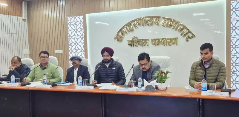 Bettiah Officials Review Schemes Ahead of CM Nitish Kumar's Samriddhi Yatra