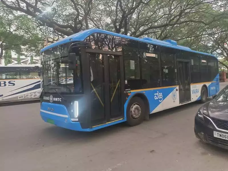 BIAL Cuts KIA Bus Bays, Halts BMTC's Vayu Vajra Expansion; Daily Loss Rs 4 Lakh