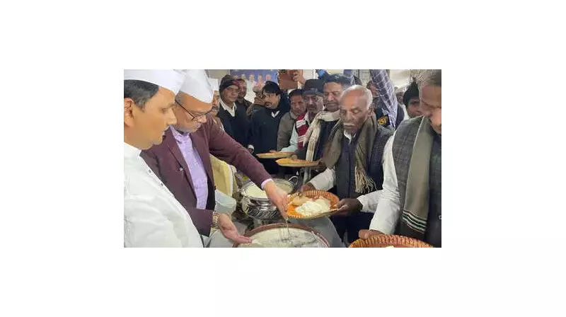 BJP Mocks Congress' Patna Feast as MLAs Skip Event, Predicts Party Split