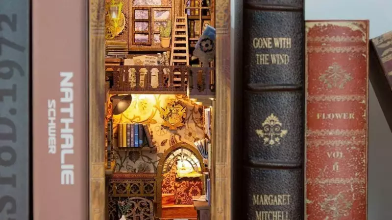Book Nook Kits: The Miniature Library Trend Taking India by Storm
