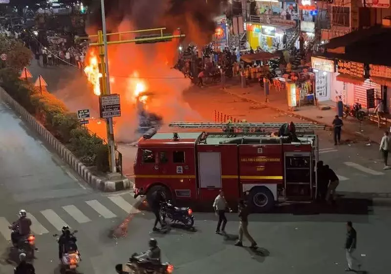 BRTS Bus Catches Fire in Surat's Amroli, All 20+ Passengers Escape Unhurt
