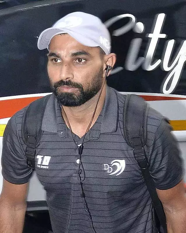 Celebrities Queue Up with Public for Bengal Voter Roll Revision: Dev, Shami, Actor Couple Part of SIR