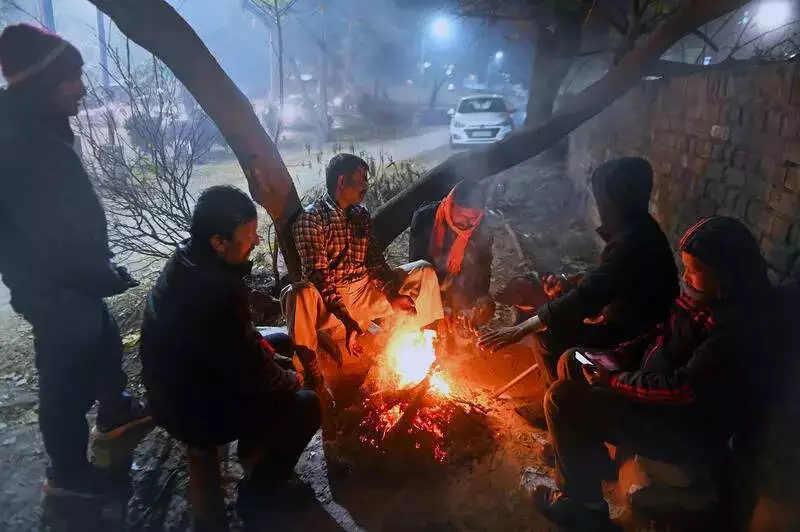 Chandigarh Sees Sharp 5°C Temperature Drop, Intense Winter Chill Grips City