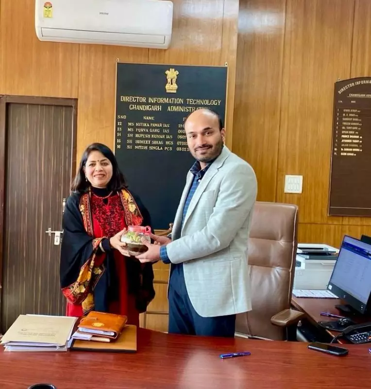 Chandigarh's GMSSS-16D Hosts Interactive Session on Digital Learning