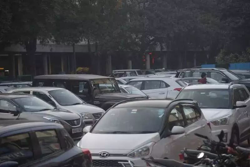 Chandigarh's Pass-Based Paid Parking System Set for Launch with Bank of Baroda