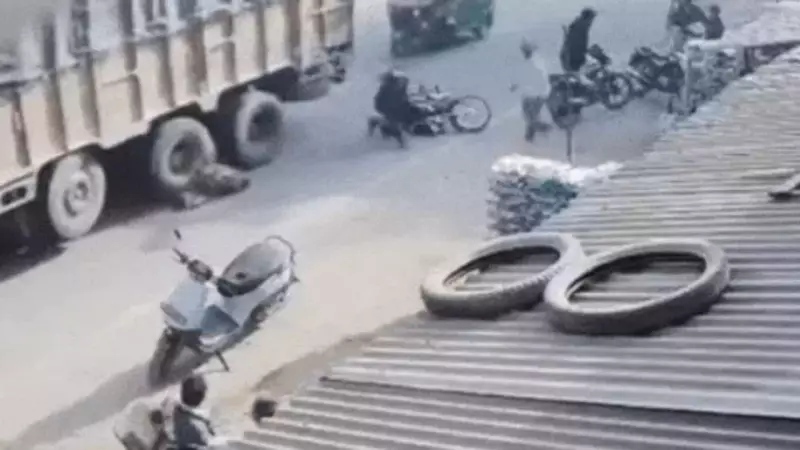 Chhatarpur Tragedy: Woman Killed in Speeding Truck Hit-and-Run, Driver Assaulted