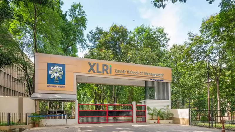 CHRO Role Transforms: From People Manager to Business Value Architect