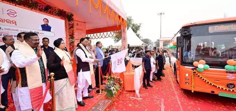 CM Majhi Launches Rs 948 Cr Projects in Sambalpur, Flags Off 25 E-Buses