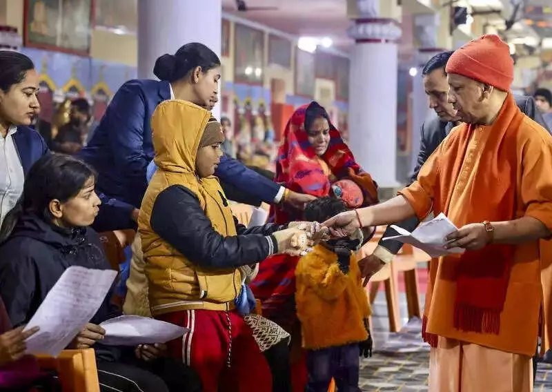 CM Yogi Holds Janata Darshan in Gorakhpur, Pledges Swift Grievance Redressal