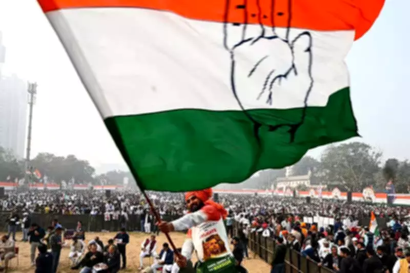 Congress Bengal Unit Divided Over Left Front Alliance for Assembly Polls