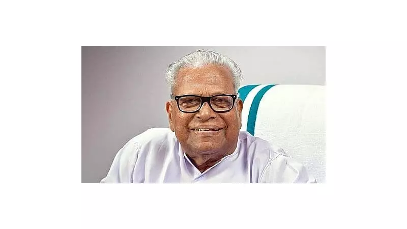 CPI(M) Seeks Posthumous Padma Vibhushan for VS Achuthanandan, Defers to Family