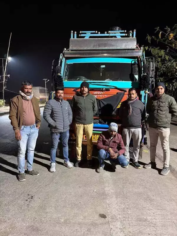 Dahod Police Seize Rs 1.92 Crore Liquor in Dual Operations at Katwara Outpost