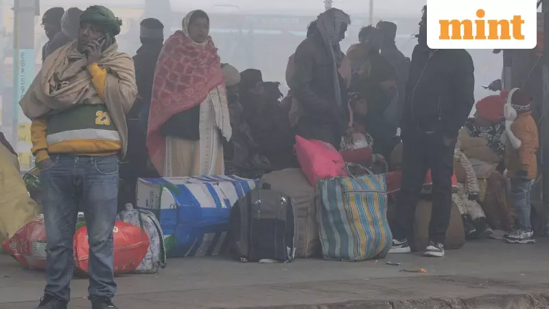 Delhi Chokes Under Dense Fog and Severe Air Pollution, IMD Issues Yellow Alert