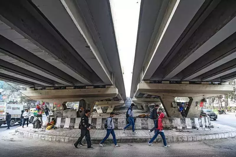 Delhi Flyover Death: Missing Safety Barriers Blamed for Scooterist's Fatal Fall