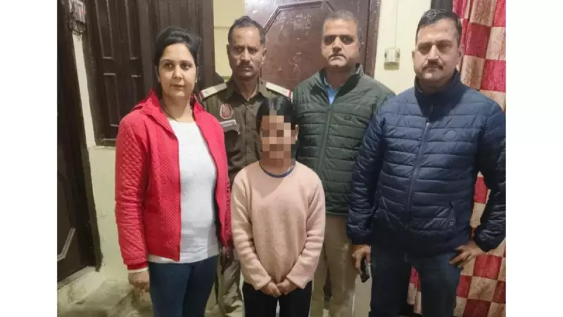 Delhi Police Recovers Bag with Gold Jewellery, Valuables Worth Rs 20 Lakh