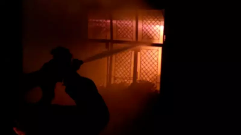 Delhi Police's Swift Action Averts Major Tragedy in Paharganj Hotel Fire