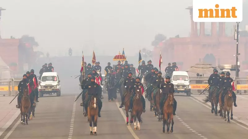 Delhi Shivers at 2.9°C: Cold Wave Grips Capital, Yellow Alert Issued
