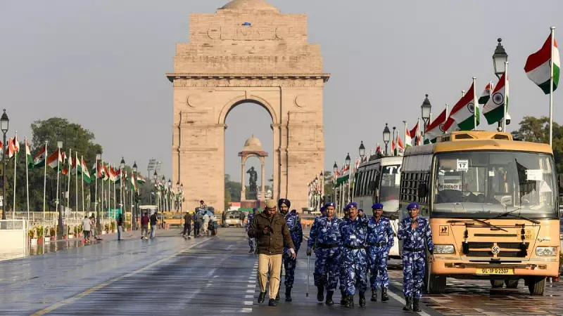 Delhi Wakes to a Crisp Republic Day Morning with Clear Skies and Chilly Temperatures