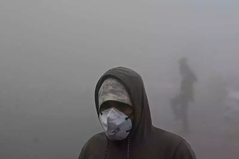 Delhi's Air Quality Crisis: Only 5 Days Met WHO Standards in 2025