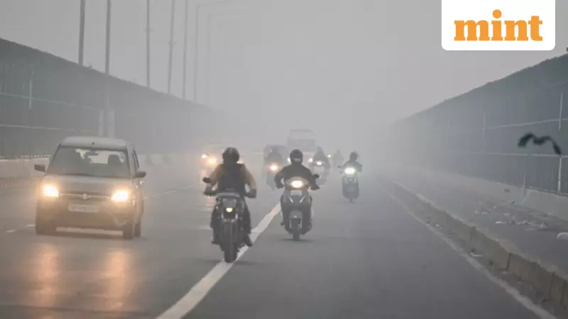 Delhi's Air Quality Stays 'Very Poor' with AQI 330, Smog Blankets City