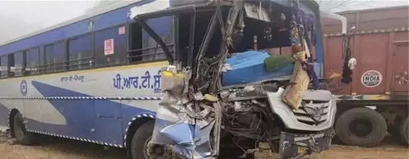 Dense Fog Triggers Two Major Road Accidents in Bathinda and Moga, Over a Dozen Injured