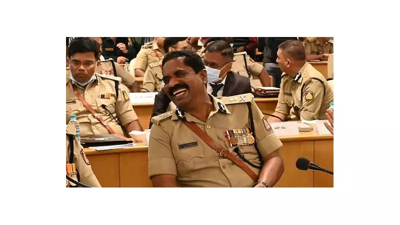 DH Popcorn: Lip Lockup - A Satirical Take on Political Drama