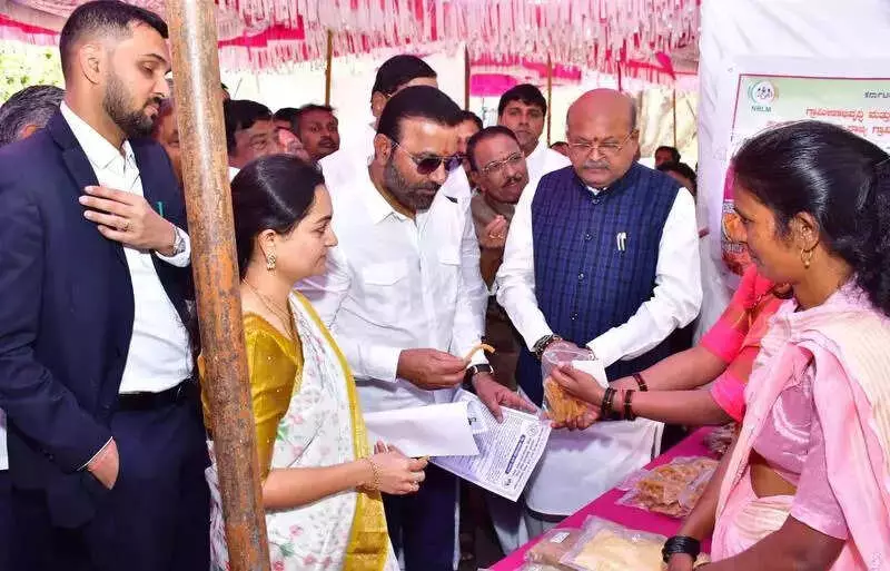 Dharwad Leads Karnataka in Guarantee Schemes with 98% Direct Benefit Transfer