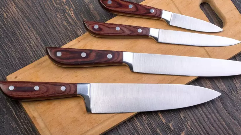 Dull Kitchen Knives: A Hidden Safety Hazard and How to Sharpen Them at Home