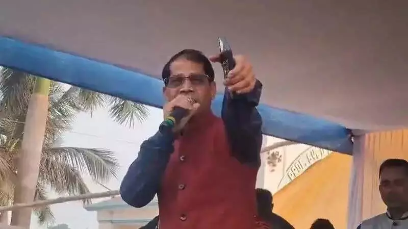 EC Orders FIR Against Trinamool MLA Manirul Islam for Vandalism, Hate Speech in Murshidabad